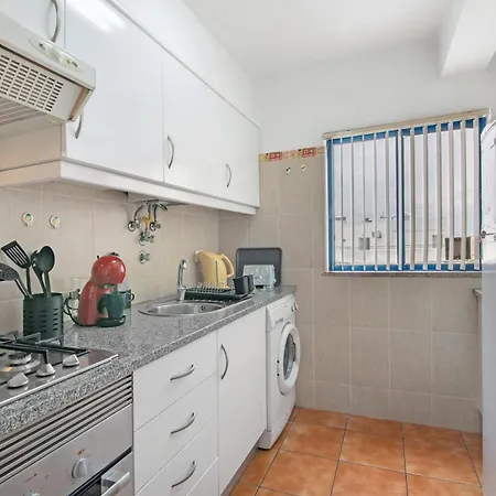 T2 2 Linha Vista Mar Apartment