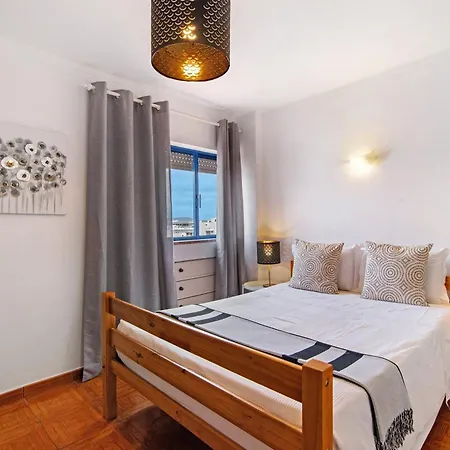 T2 2 Linha Vista Mar Quarteira