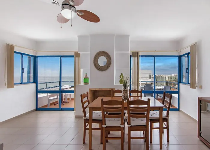 T2 2 Linha Vista Mar Apartment