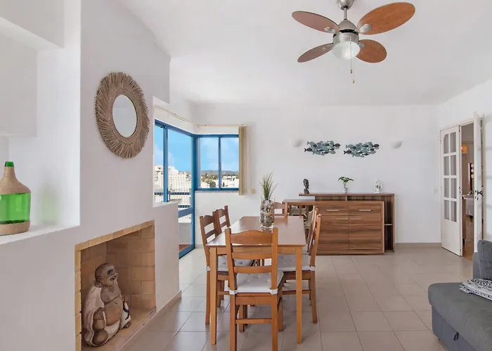 Апартаменты T2 2 Linha Vista Mar