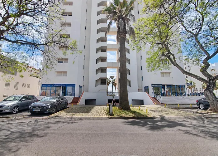 T2 2 Linha Vista Mar Апартаменты *
