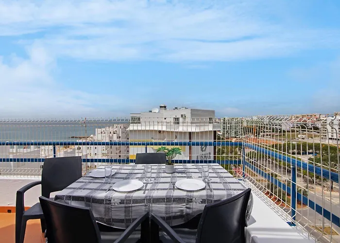 Апартаменты T2 2 Linha Vista Mar Картейра